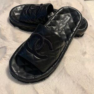 Chanel slide